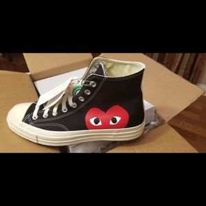 Comme des garçons converse size 9 but they run big